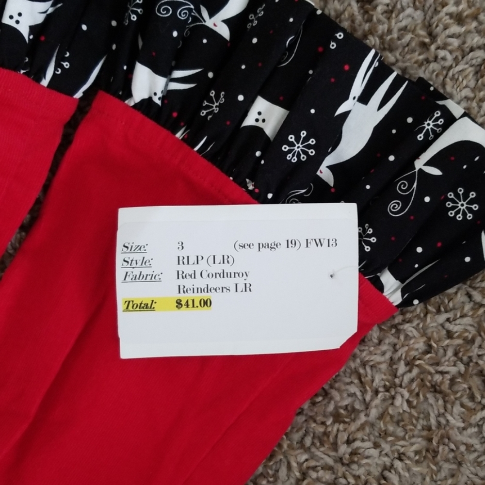 Beaux et Belles Christmas Outfit - Picture 7 of 8